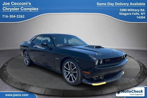 Pitch Black Clearcoat 2022 Dodge Challenger R/T