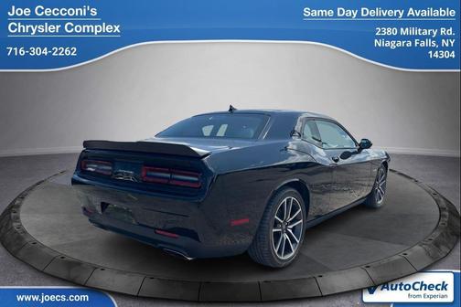 Pitch Black Clearcoat 2022 Dodge Challenger R/T
