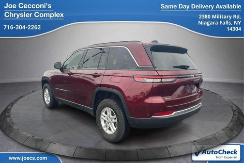 2025 Jeep Grand Cherokee Laredo