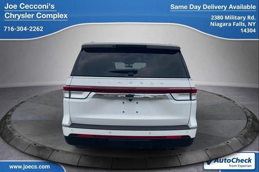 Pristine White Metallic Tri-Coat 2023 Lincoln Navigator Reserve