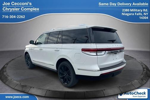Pristine White Metallic Tri-Coat 2023 Lincoln Navigator Reserve