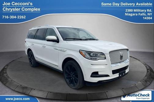 Pristine White Metallic Tri-Coat 2023 Lincoln Navigator Reserve