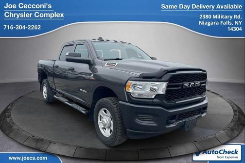 2022 RAM 2500 Tradesman Crew Cab 4x4 6'4' Box