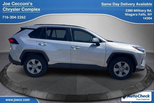 Silver Sky Metallic 2022 Toyota RAV4 Hybrid XLE