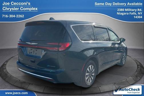 2022 Chrysler Pacifica Hybrid Touring L