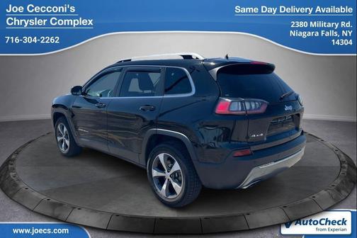 Diamond Black Crystal Pearlcoat 2021 Jeep Cherokee Limited