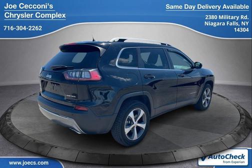 Diamond Black Crystal Pearlcoat 2021 Jeep Cherokee Limited