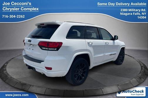 Bright White Clearcoat 2019 Jeep Grand Cherokee Altitude