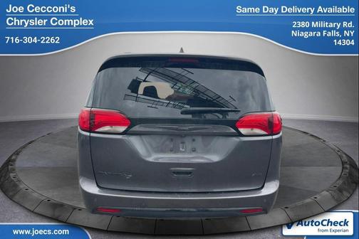 Granite Crystal Metallic Clearcoat 2020 Chrysler Pacifica L