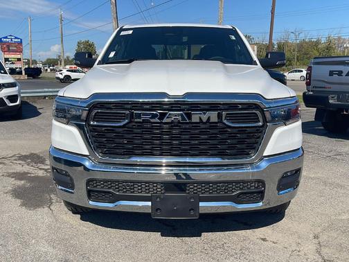 Bright White Clearcoat 2026 RAM 1500 Big Horn/Lone Star
