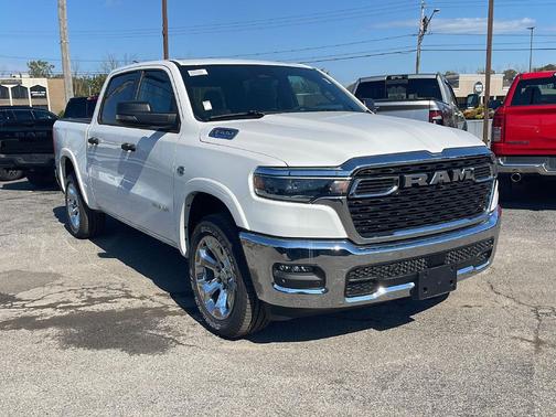 Bright White Clearcoat 2026 RAM 1500 Big Horn/Lone Star