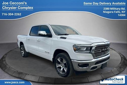 Bright White Clearcoat 2024 RAM 1500 Laramie