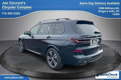 Carbon Black Metallic 2024 BMW X7 M60i