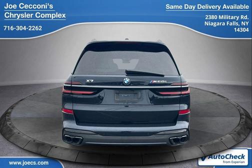 Carbon Black Metallic 2024 BMW X7 M60i