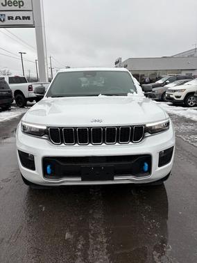 2024 Jeep Grand Cherokee 4xe Overland