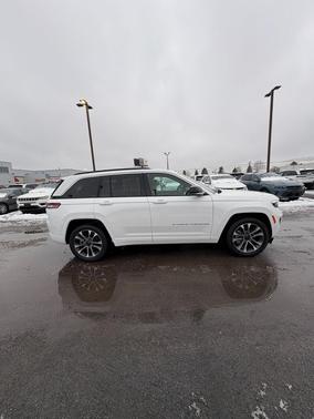 2024 Jeep Grand Cherokee 4xe Overland