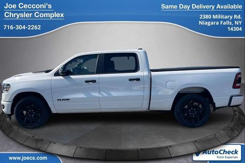 Ivory White Tri-Coat Pearlcoat 2023 RAM 1500 Laramie