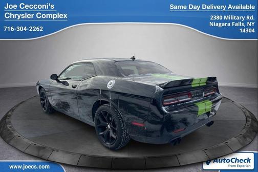 2015 Dodge Challenger SXT Plus