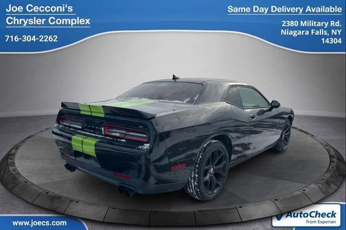 2015 Dodge Challenger SXT Plus