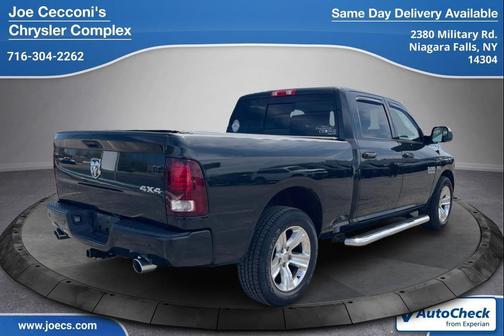 Brilliant Black Crystal Pearlcoat 2016 RAM 1500 Sport