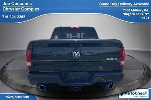 Brilliant Black Crystal Pearlcoat 2016 RAM 1500 Sport