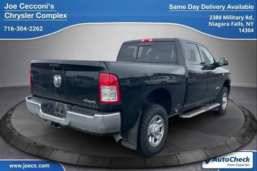 2022 RAM 2500 Tradesman Crew Cab 4x4 6'4' Box