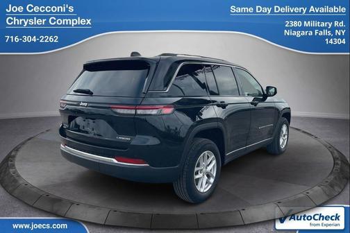 2023 Jeep Grand Cherokee Laredo