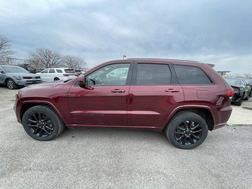 Photo 4 of 13 of 2020 Jeep Grand Cherokee Altitude