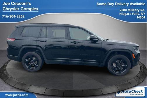Diamond Black Crystal Pearlcoat 2023 Jeep Grand Cherokee L Altitude