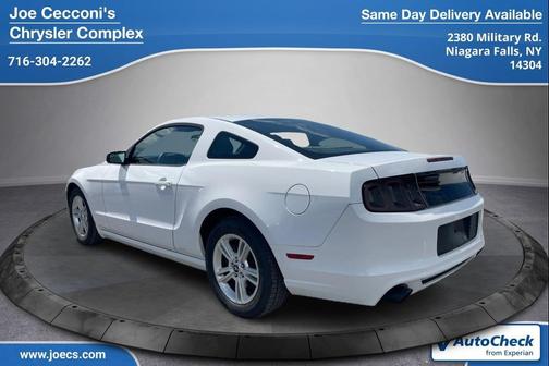 OXFORD WHITE 2014 Ford Mustang V6