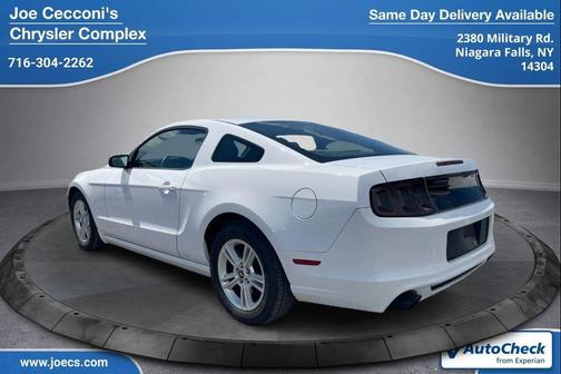 OXFORD WHITE 2014 Ford Mustang V6