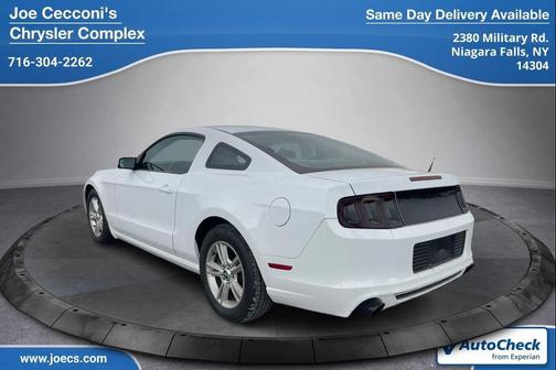 OXFORD WHITE 2014 Ford Mustang V6