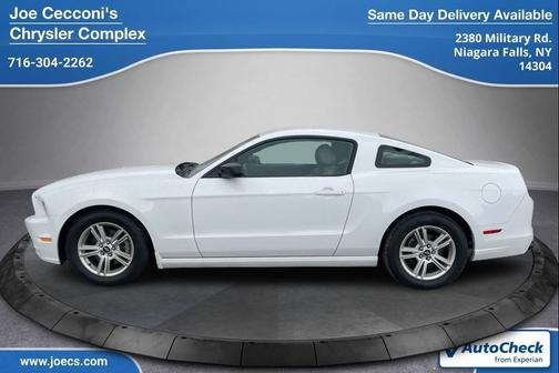 OXFORD WHITE 2014 Ford Mustang V6