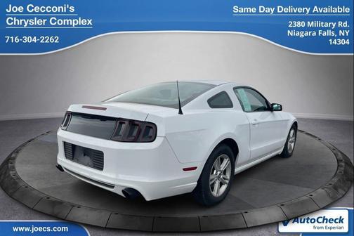 OXFORD WHITE 2014 Ford Mustang V6