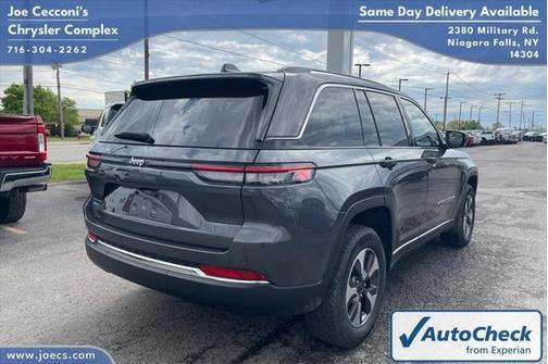 2022 Jeep Grand Cherokee 4xe Base