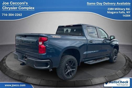 Northsky Blue Metallic 2022 Chevrolet Silverado 1500 Custom Trail Boss