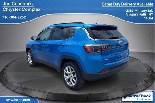 Hydro Blue Pearlcoat 2024 Jeep Compass Latitude Lux