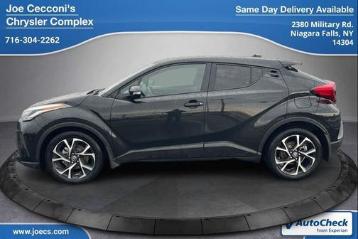 2022 Toyota C-HR XLE