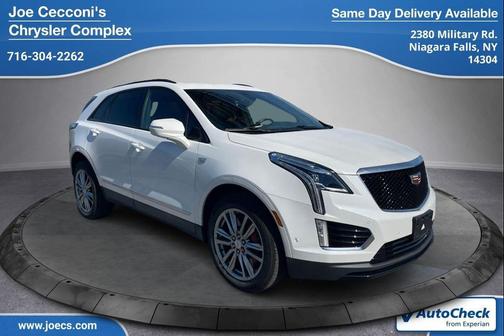 Crystal White Tricoat 2024 Cadillac XT5 Sport