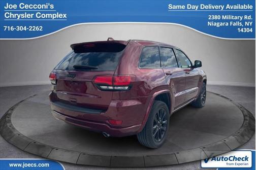 2022 Jeep Grand Cherokee Laredo