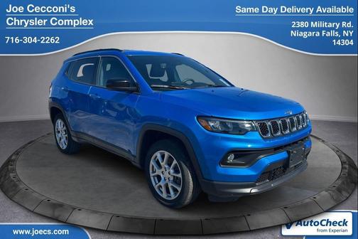 Laser Blue Pearlcoat 2023 Jeep Compass Latitude Lux