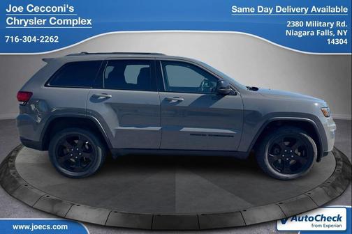 Sting-Gray Clearcoat 2019 Jeep Grand Cherokee Upland