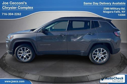 2022 Jeep Compass Latitude Lux