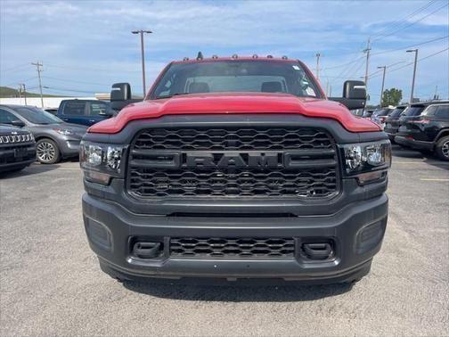 2024 RAM 3500 Tradesman Regular Cab 4x4 8' Box