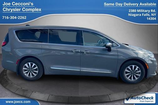 2023 Chrysler Pacifica Hybrid Limited