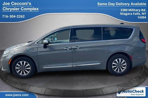 2023 Chrysler Pacifica Hybrid Limited