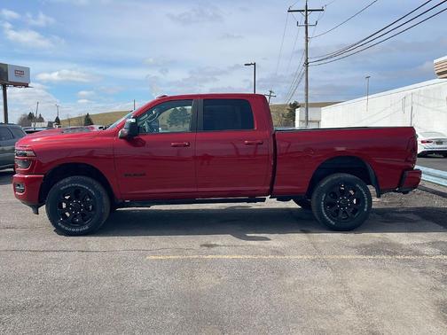 Molten Red Pearlcoat 2026 RAM 2500 Laramie