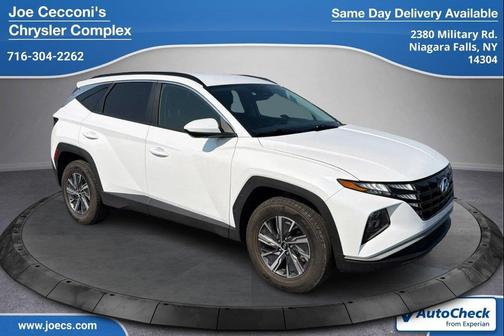 White Pearl 2024 Hyundai TUCSON Hybrid Blue