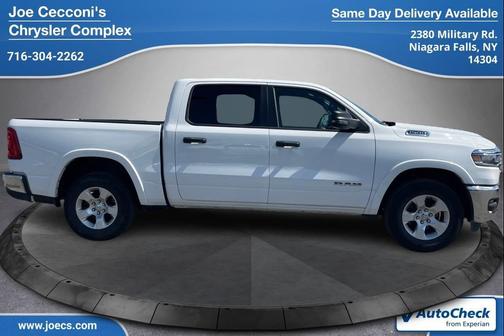 Bright White Clearcoat 2026 RAM 1500 Big Horn/Lone Star