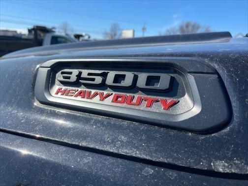 2024 RAM 3500 Tradesman Regular Cab 4x4 8' Box